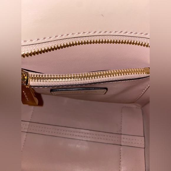 Michael Kors Crossbody Handbag Taupe Leather Basket Weave Bag - Picture 8 of 8